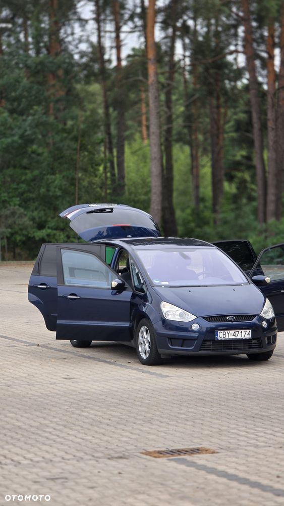 Ford S-Max - 8