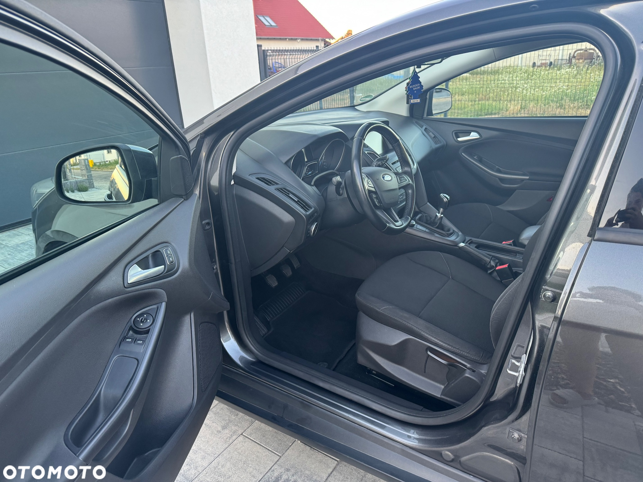Ford Focus - 11