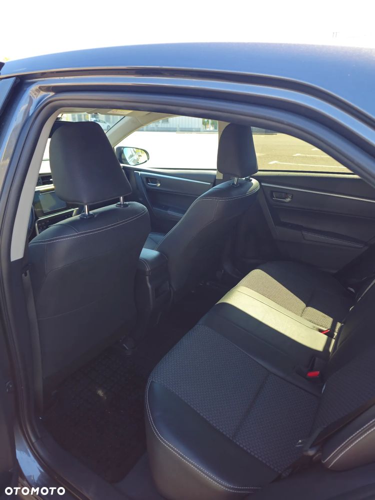 Toyota Corolla 1.6 Prestige - 17