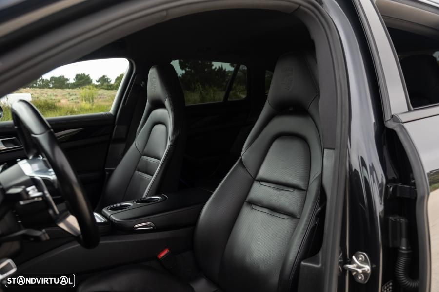 Porsche Panamera Sport Turismo 4 E-Hybrid - 31