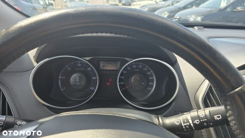 Hyundai ix35 - 10