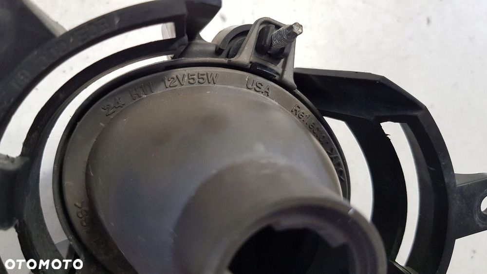 halogen prawy lewy Opel Mokka A - 13