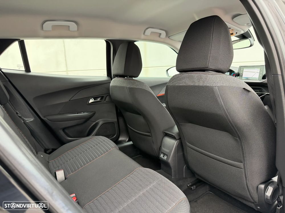 Peugeot e-2008 50 kWh Active Pack - 22
