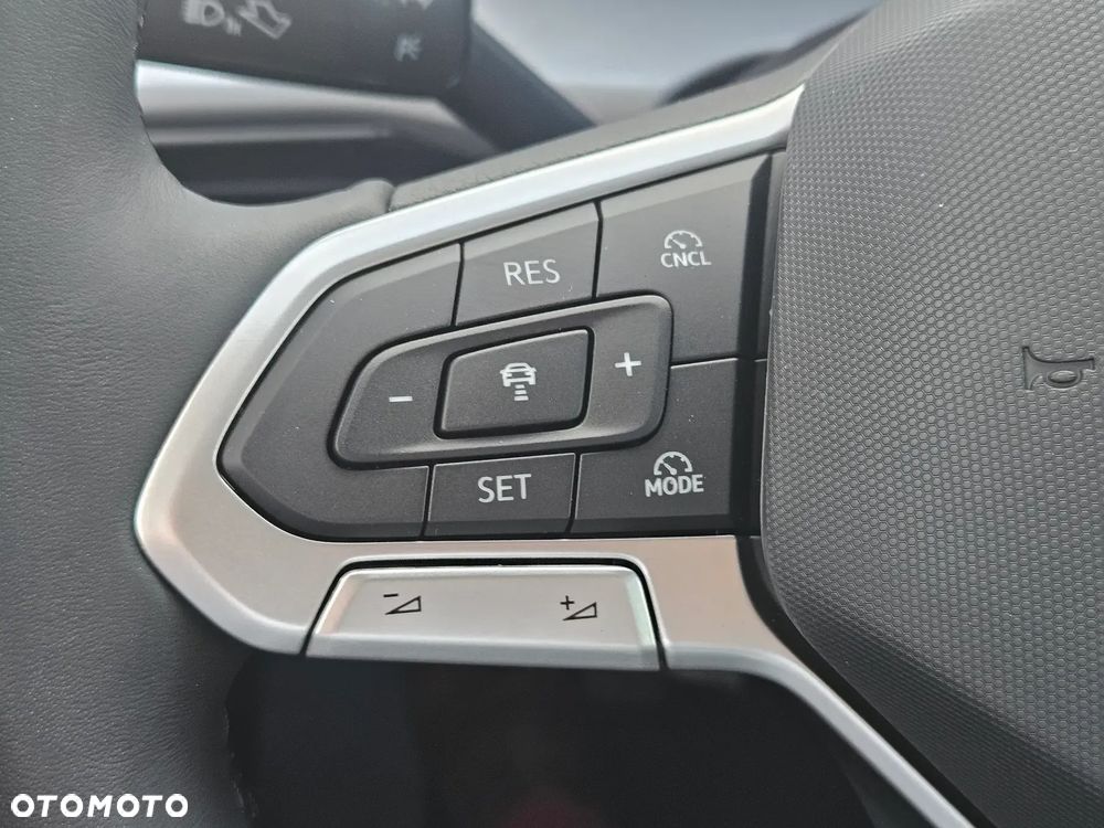 Volkswagen Golf 1.5 TSI Life Plus - 16