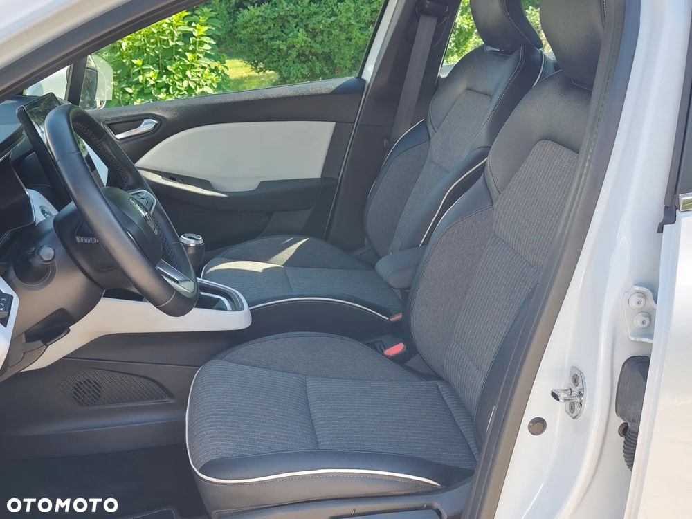 Renault Clio BLUE dCi 100 BUSINESS EDITION - 29