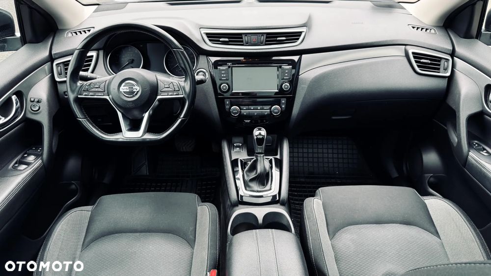 Nissan Qashqai 1.3 DIG-T N-Connecta DCT - 10