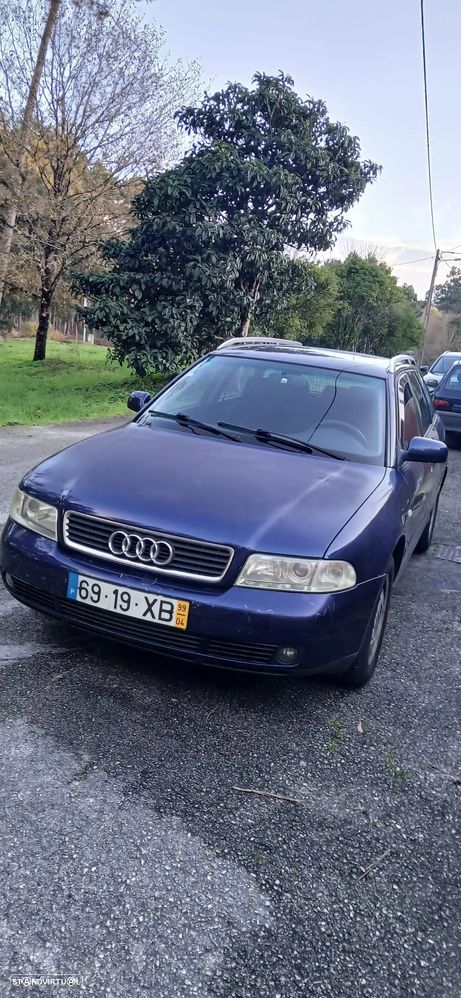 Audi A4 Avant 1.9 TDI Attraction - 1