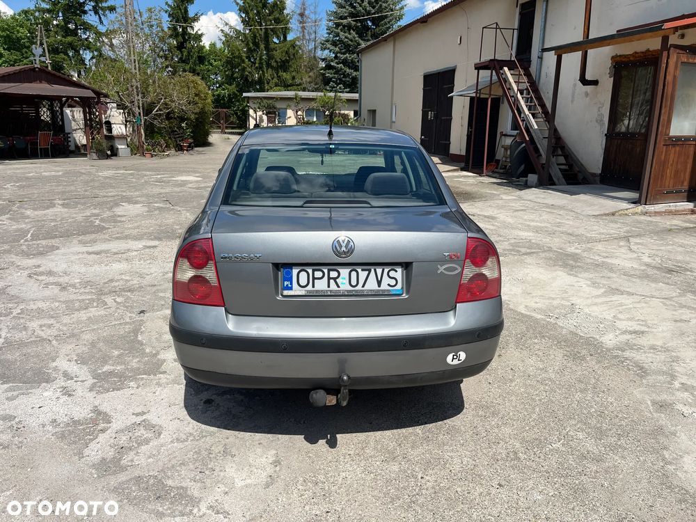 Volkswagen Passat 1.9 TDI Basis - 7