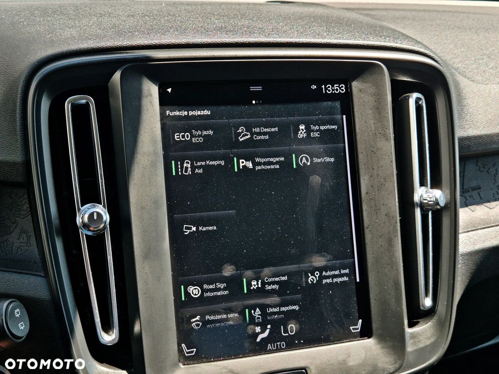 Volvo XC 40 D3 Momentum Pro - 33