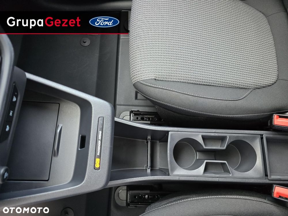 Ford Transit Courier - 34