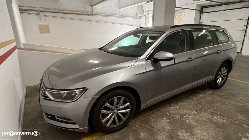 VW Passat Variant - 4