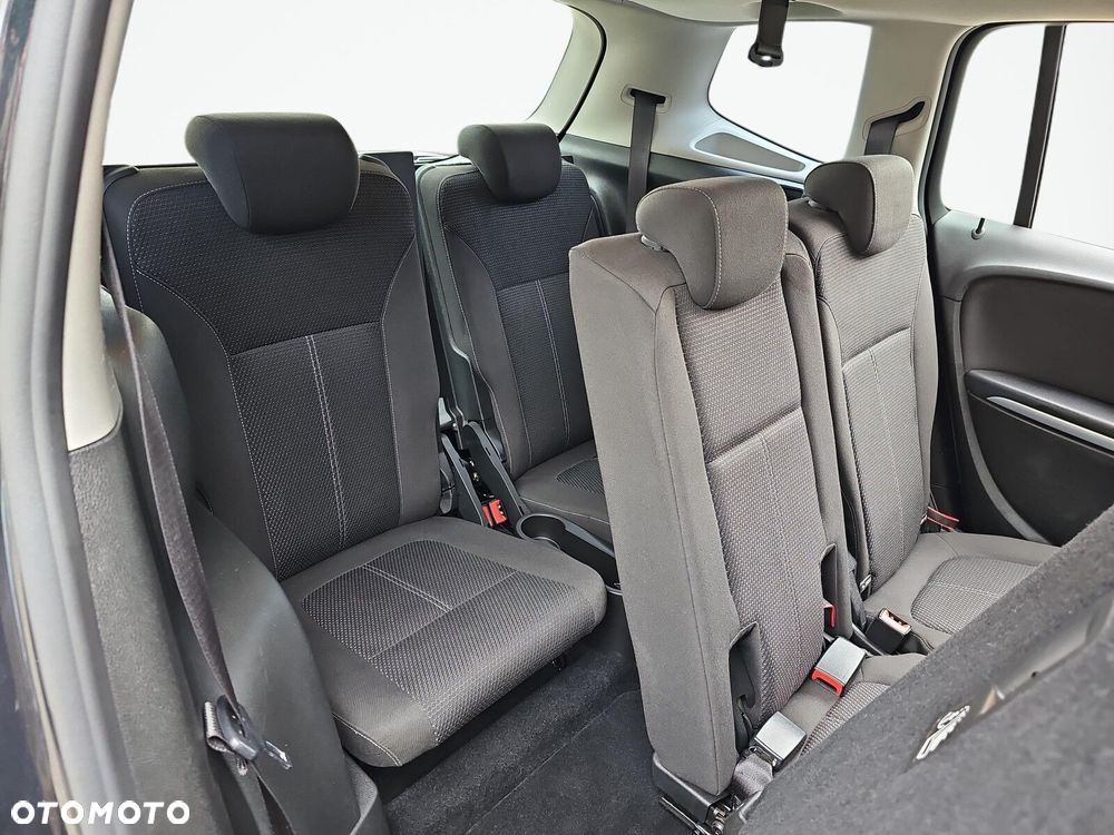 Opel Zafira - 29