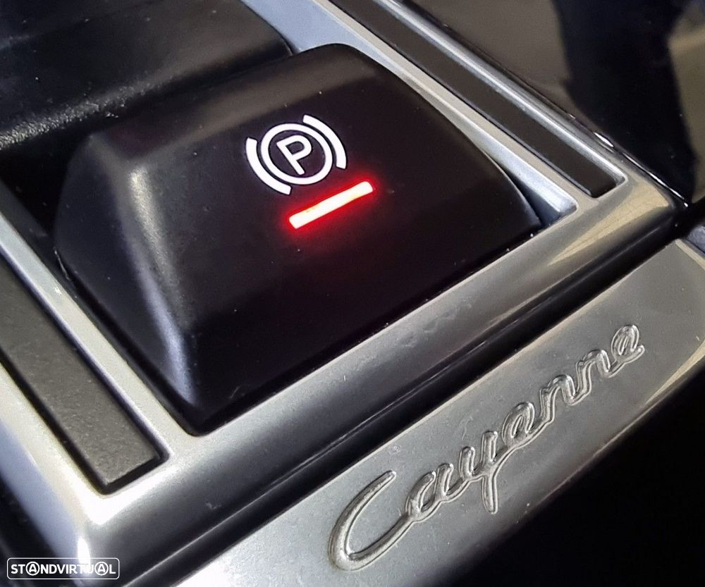Porsche Cayenne E-Hybrid — fotografia 47