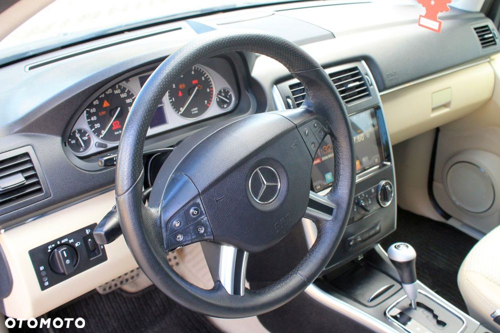 Mercedes-Benz Klasa B 170 Autotronic Special Edition - 34