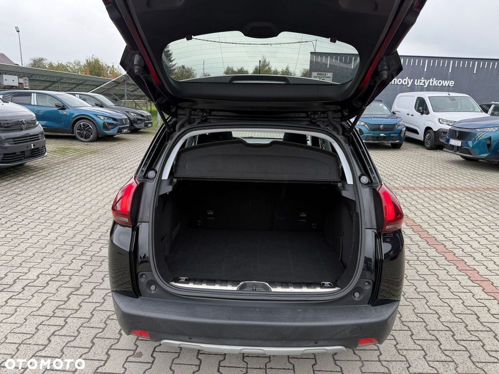 Peugeot 2008 1.2 PureTech Allure S&S - 29