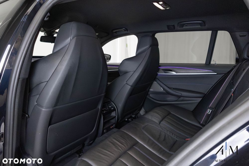 BMW Seria 5 540i xDrive - 26
