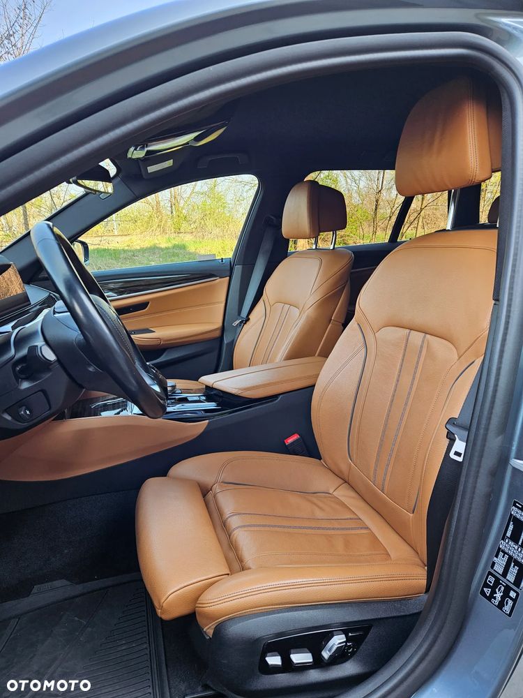 BMW Seria 5 520d xDrive Luxury Line - 20