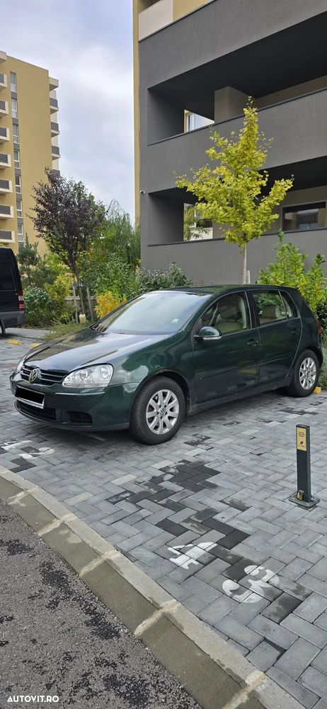 Volkswagen Golf - 2