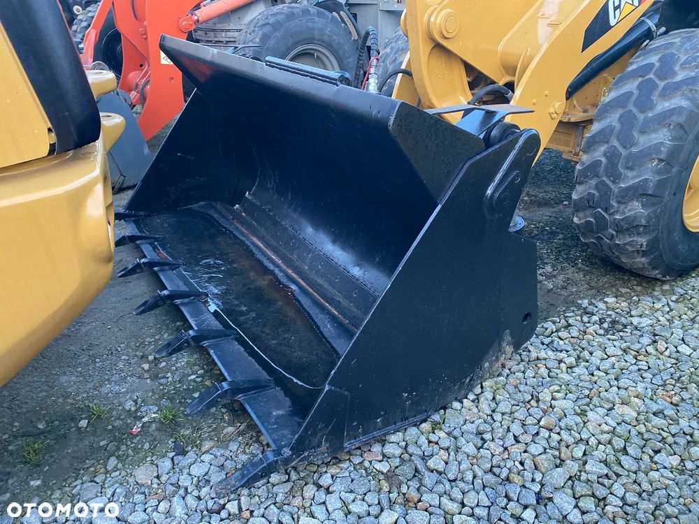 Caterpillar CAT 908H, BEZ DPF-A, ŁYŻKA OTWIERANA + WIDŁY, z NIEMIEC, SUPER STAN, - 14