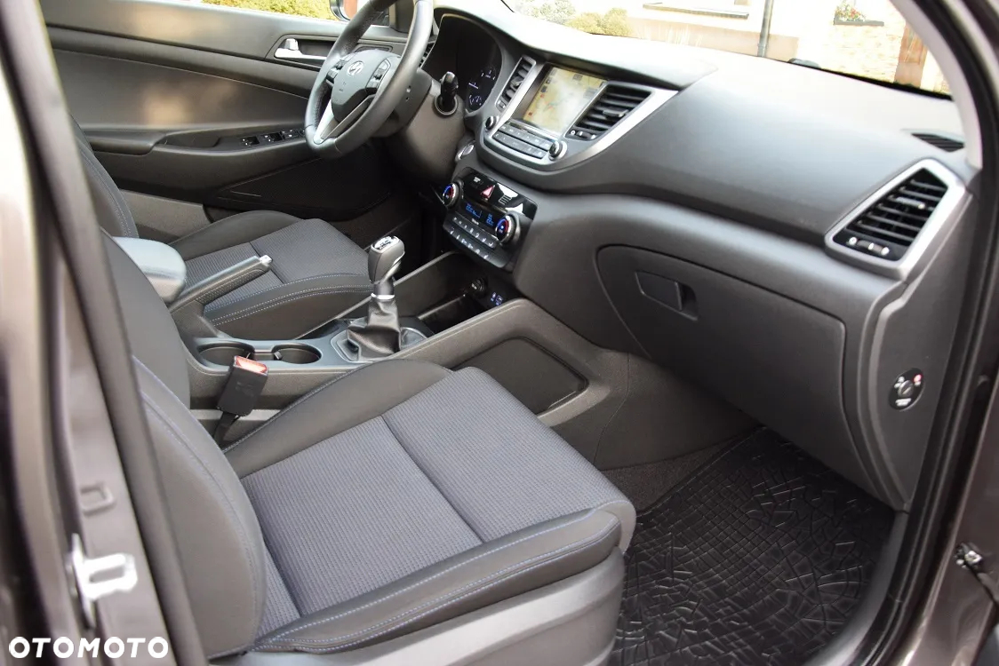 Hyundai Tucson 1.6 GDI BlueDrive Style 2WD - 8