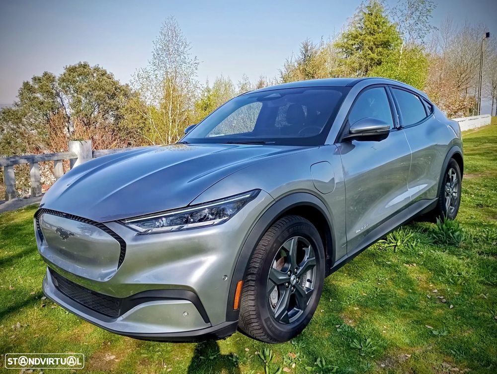 Ford Mustang Mach-E 75.7 kWh Premium AWD - 1