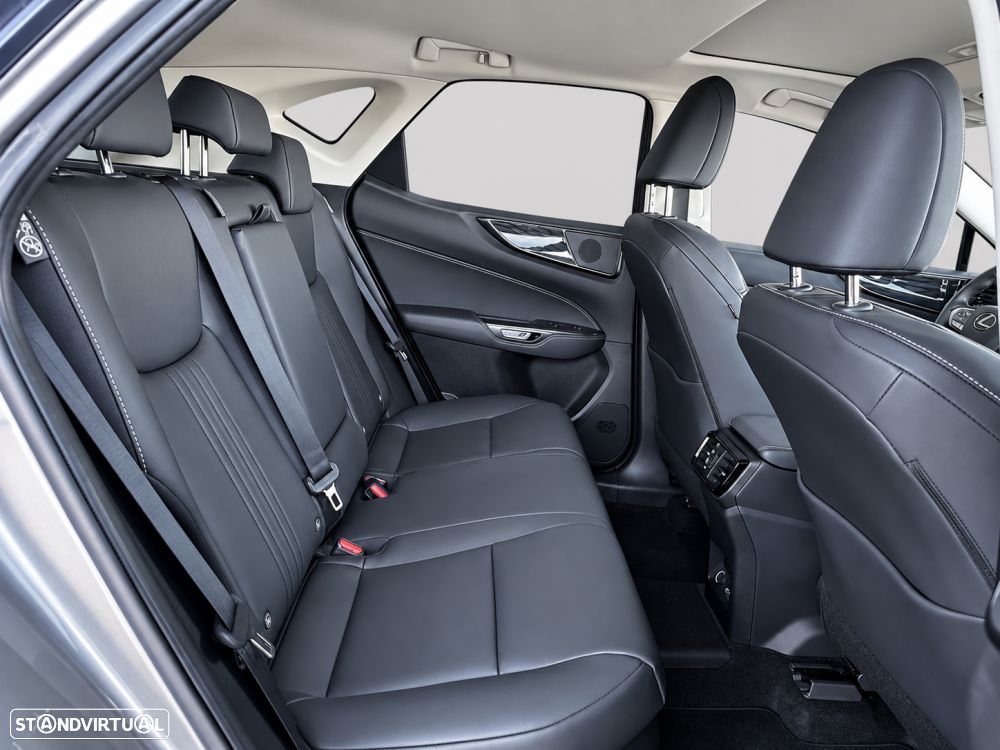 Lexus NX 450h+ Luxury - 27
