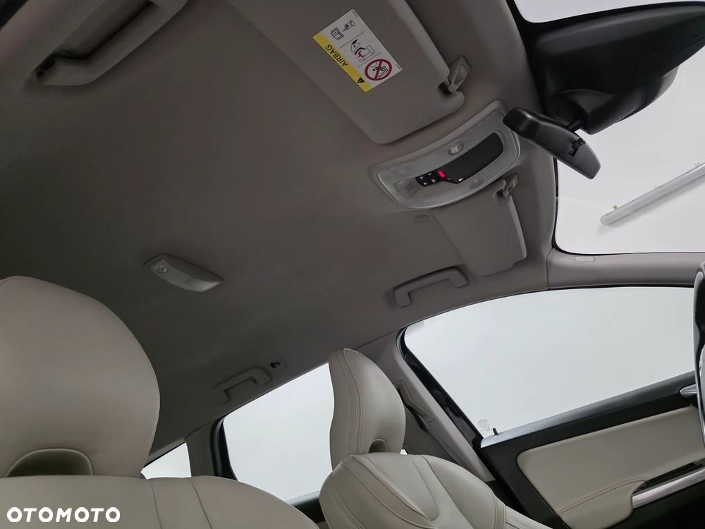Volvo XC 60 D3 Drive-E Ocean Race - 26