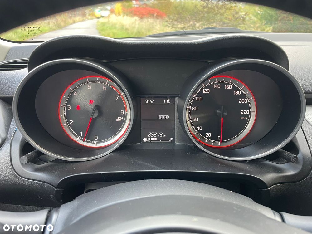 Suzuki Swift 1.2 Dualjet Club - 11