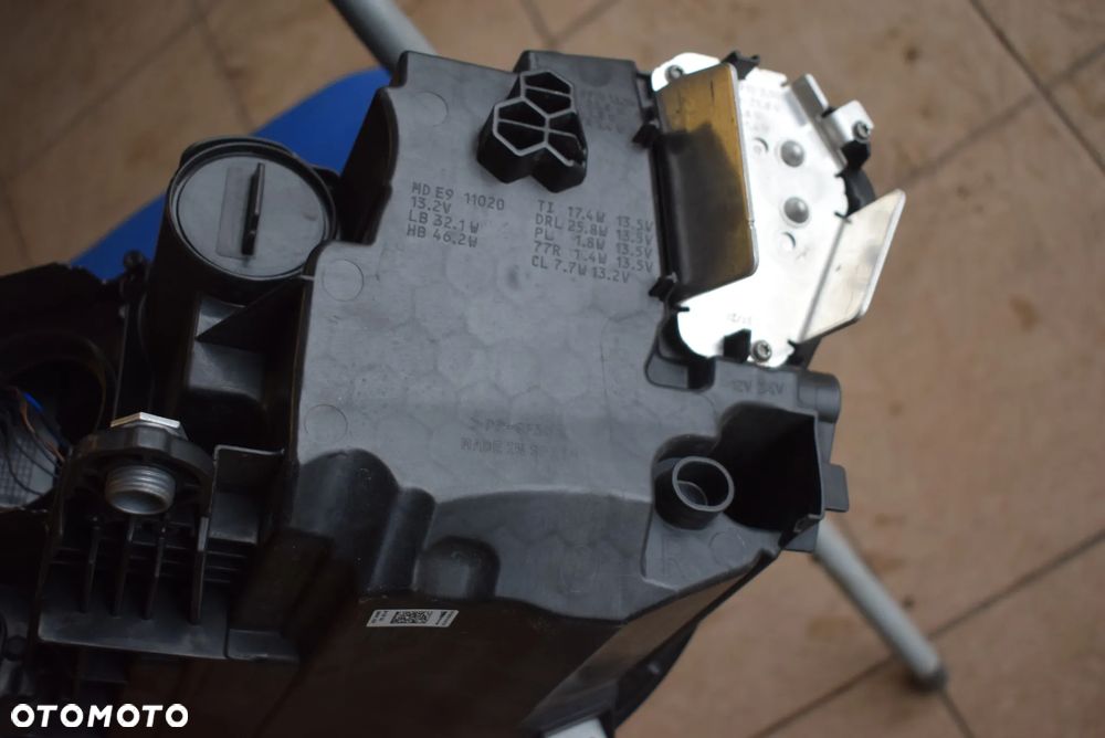 Lampa prawa VW Passat B9 3J1941036  3J1 941 036 - 8