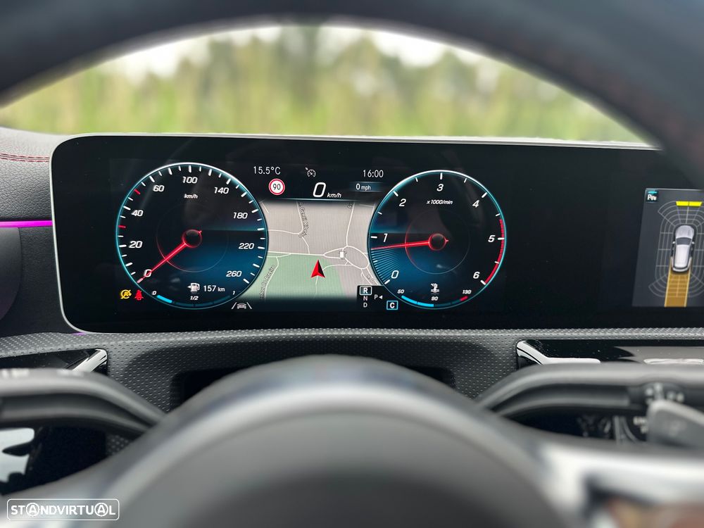 Mercedes-Benz CLA 220 d Shooting Brake AMG Line Aut. - 24