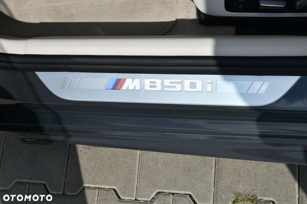 BMW Seria 8 - 17