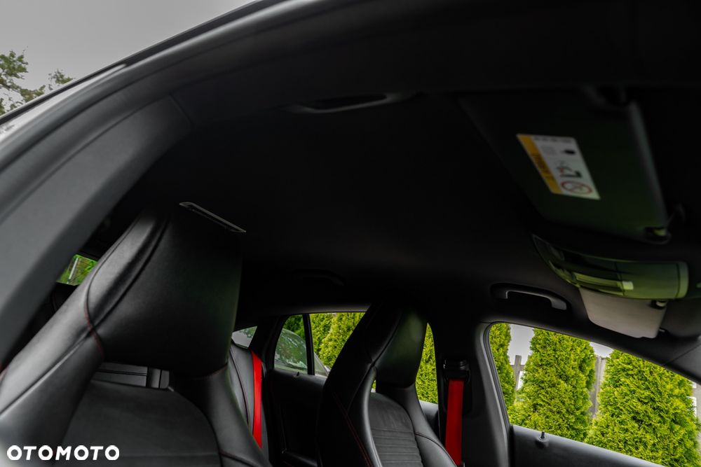 Mercedes-Benz CLA 250 4Matic 7G-DCT AMG Line - 30