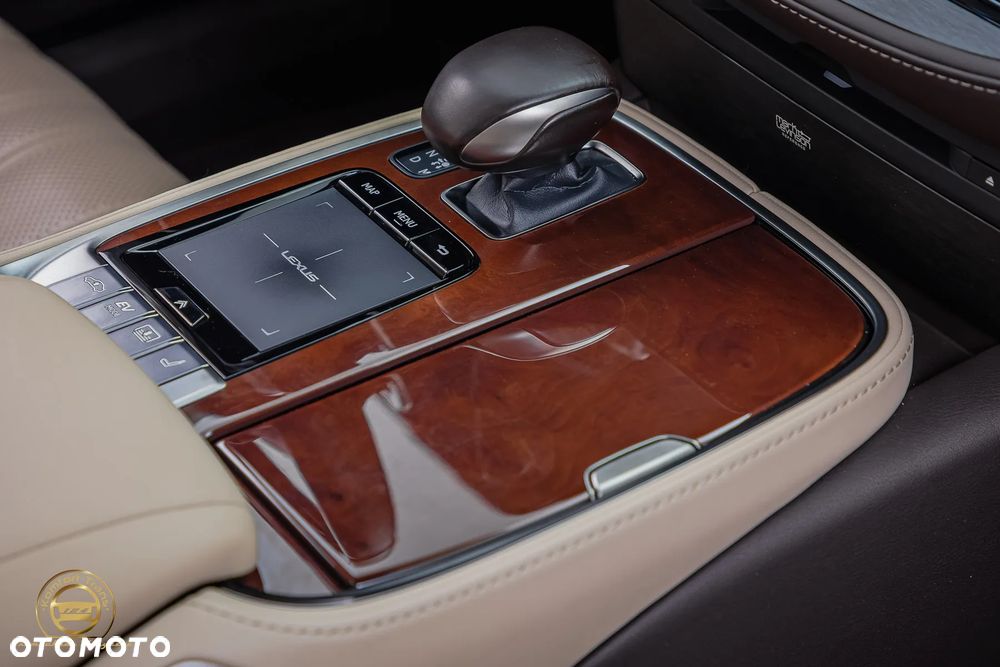 Lexus LS 500h Prestige AWD - 17