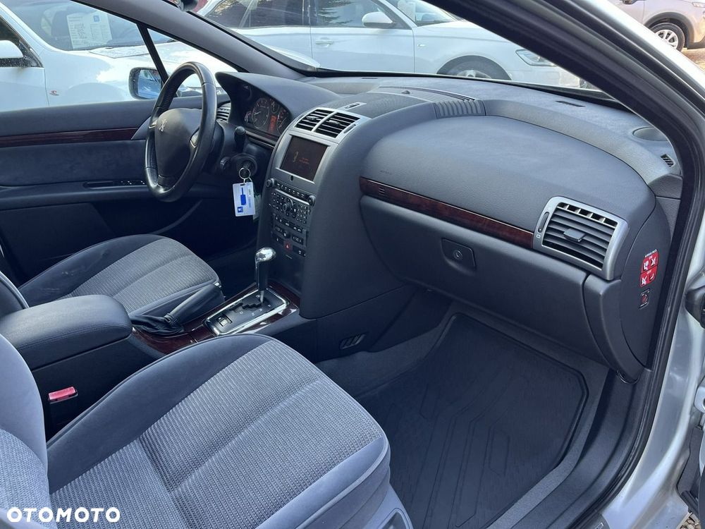 Peugeot 407 - 16