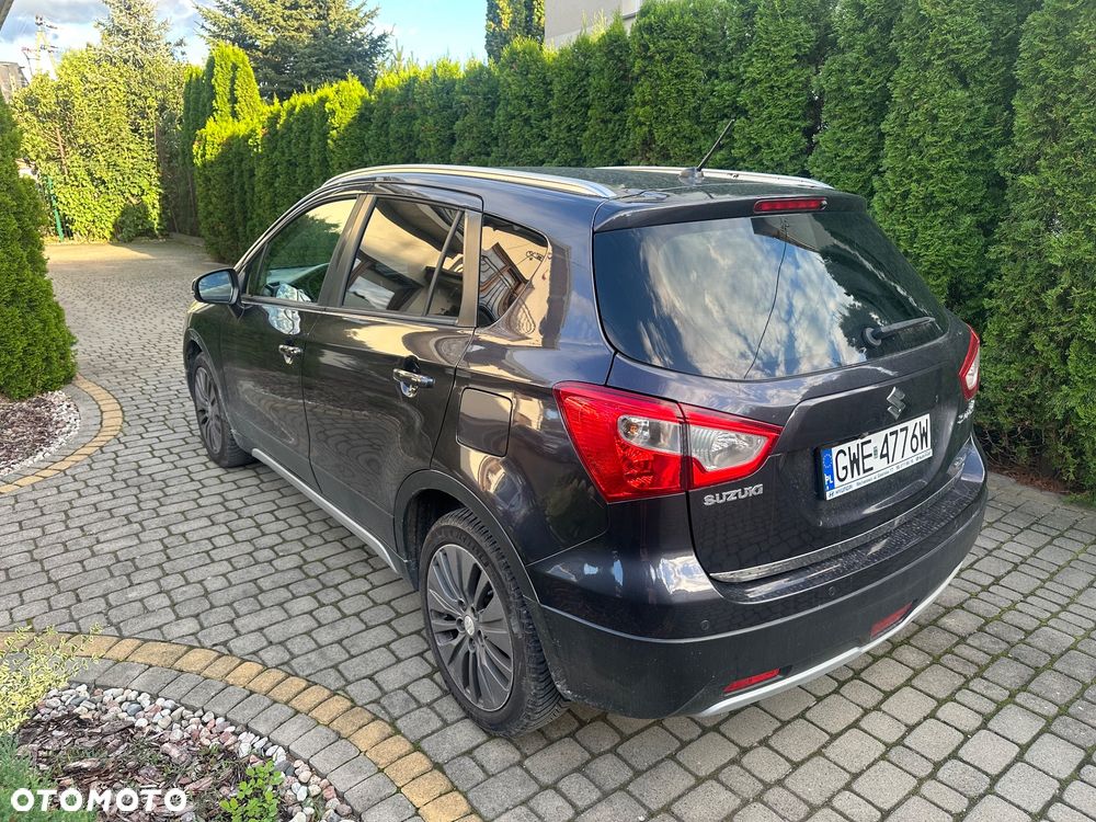 Suzuki SX4 1.6 Premium - 24