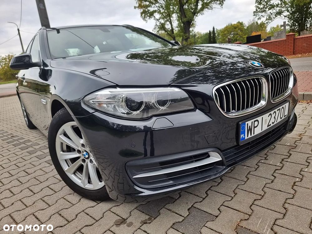 BMW Seria 5 520d xDrive - 17