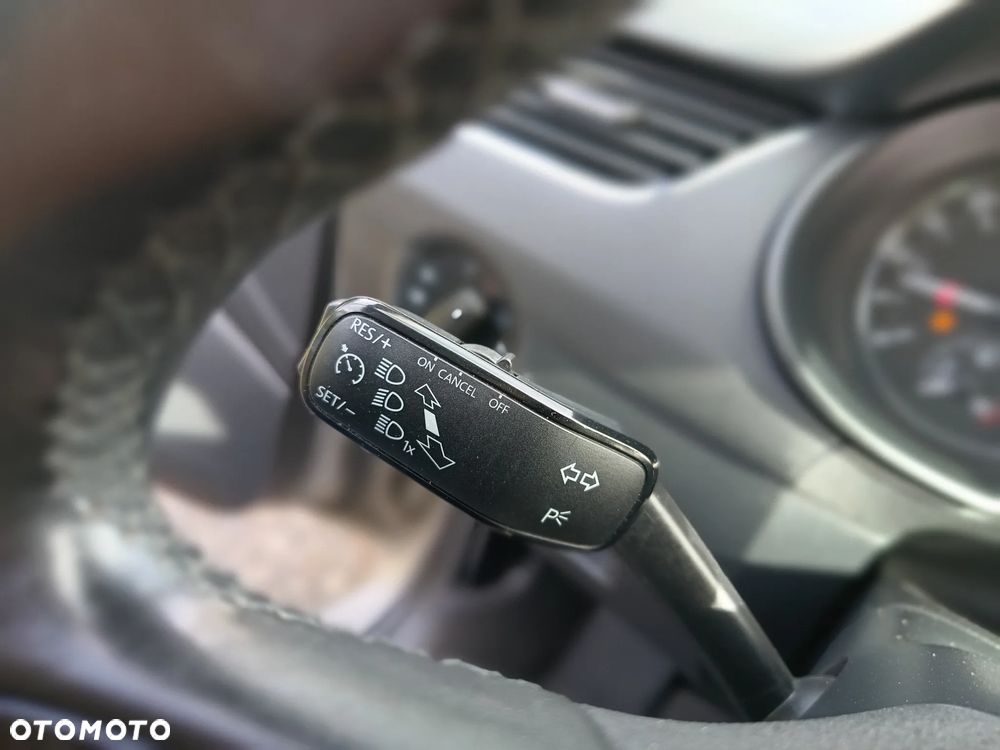 Skoda Octavia 2.0 TDI Elegance DSG - 34