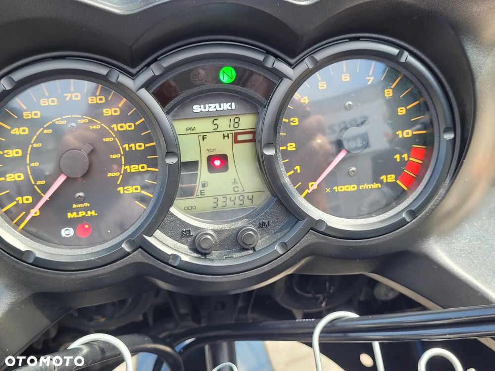 Suzuki V-STROM - 23