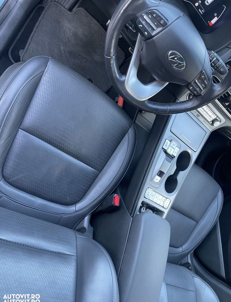 Hyundai KONA Premium - 7