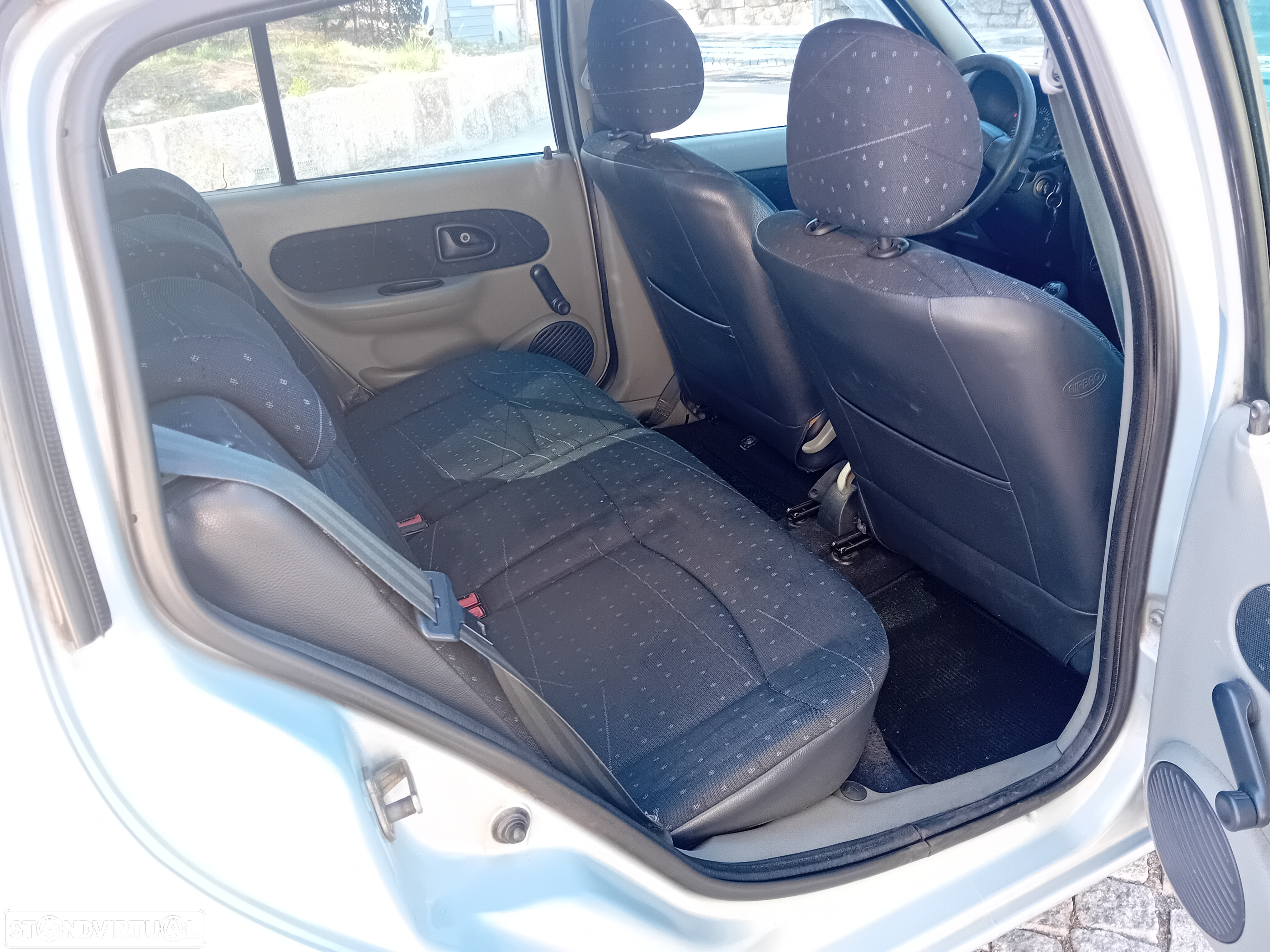 Renault Clio 1.5 dCi Extreme - 10