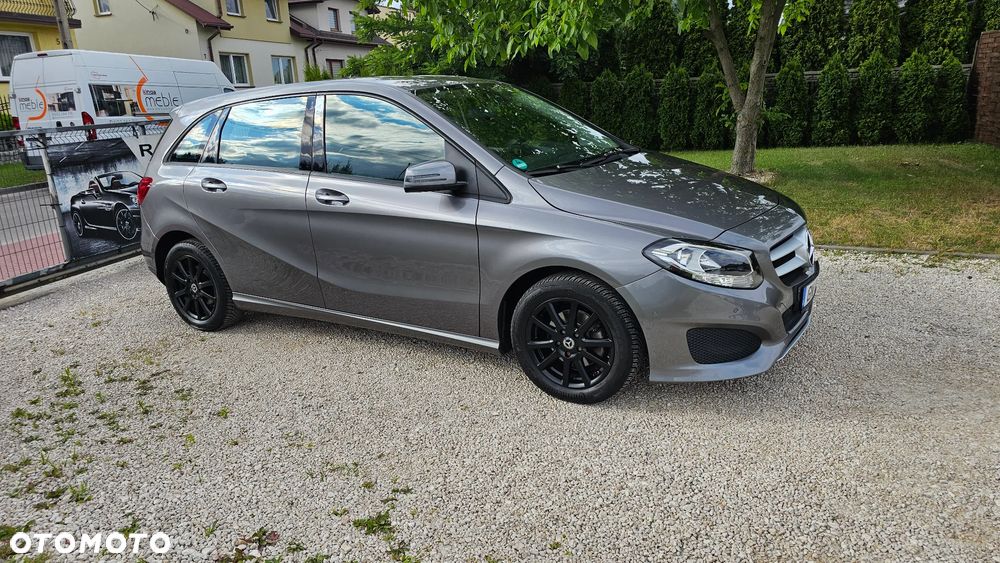 Mercedes-Benz Klasa B 180 d Edition - 5