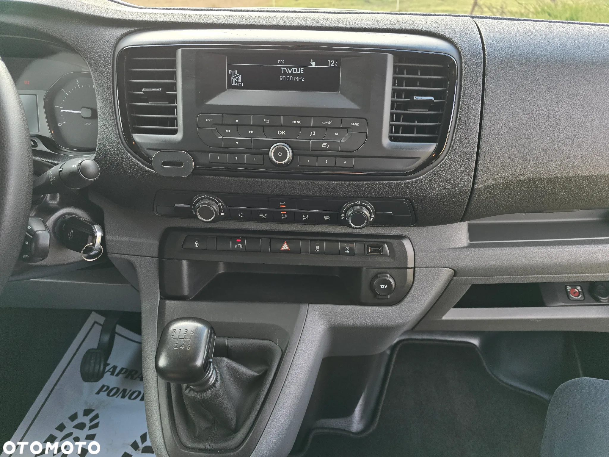 Opel Vivaro - 16