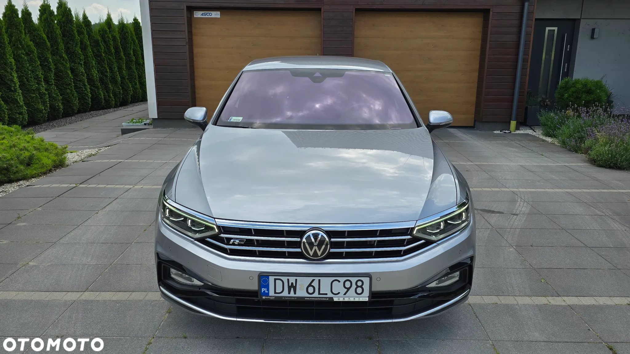 Volkswagen Passat 1.5 TSI EVO Elegance DSG - 2