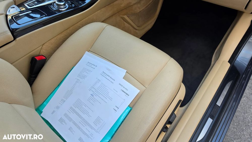 BMW Seria 5 520d xDrive AT - 13