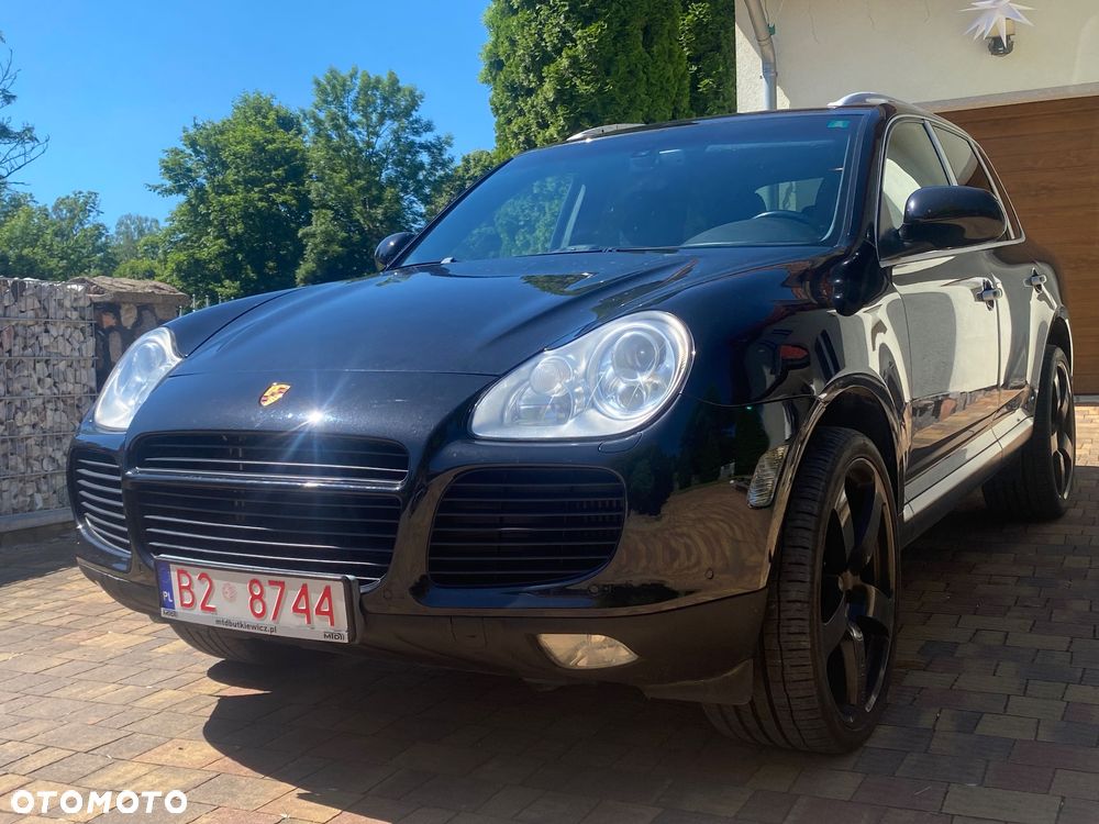 Porsche Cayenne - 2