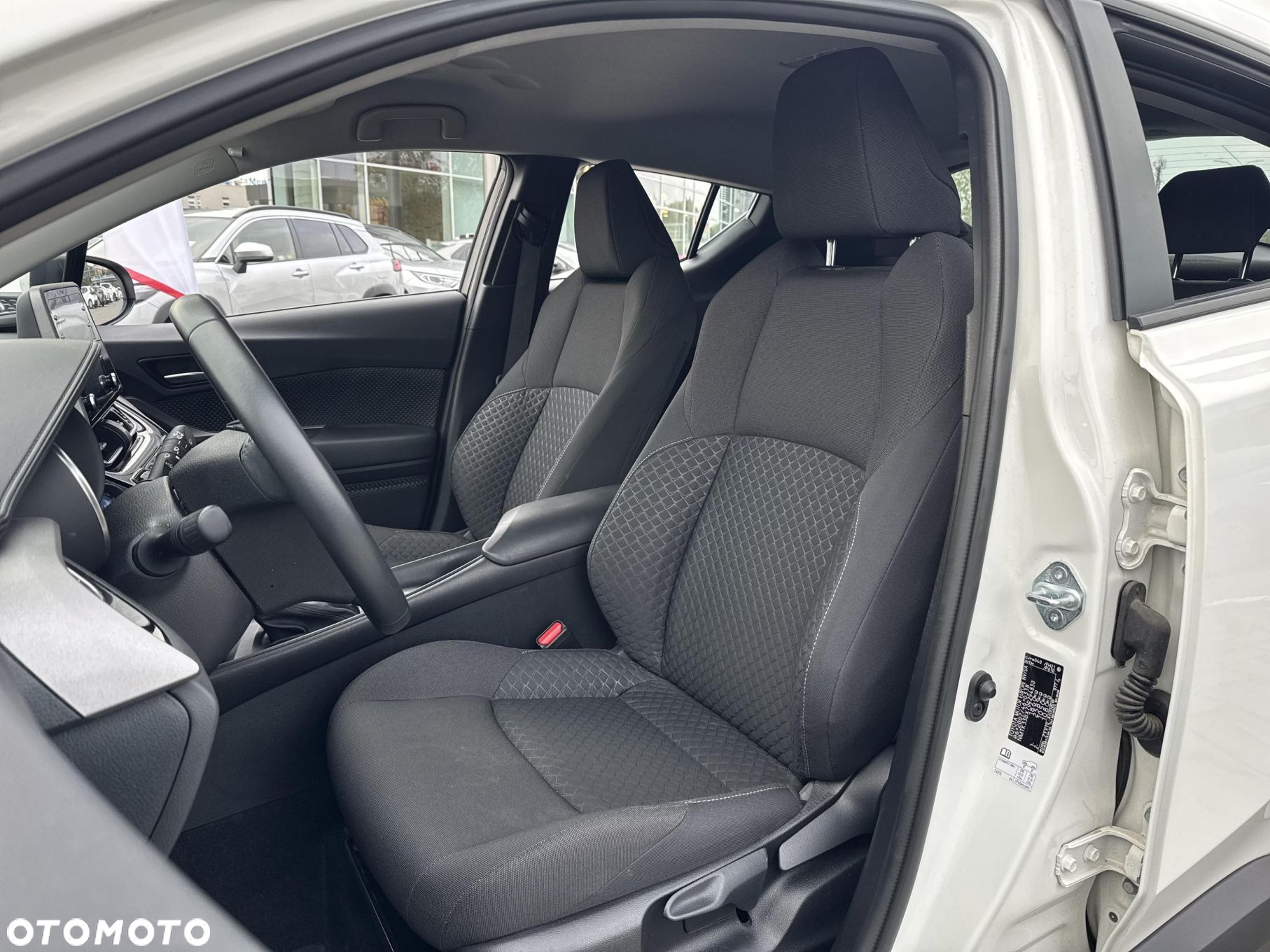 Toyota C-HR 1.8 Hybrid GPF Comfort - 20