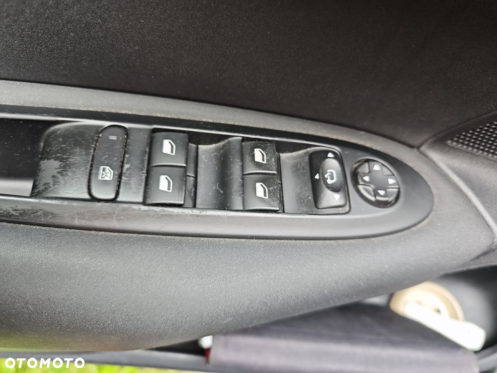 Citroën C4 1.6 HDi Seduction - 3
