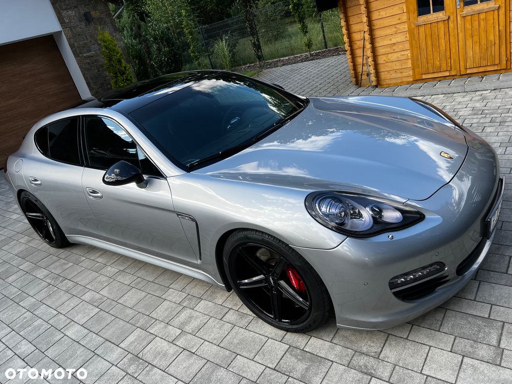 Porsche Panamera 4S - 1