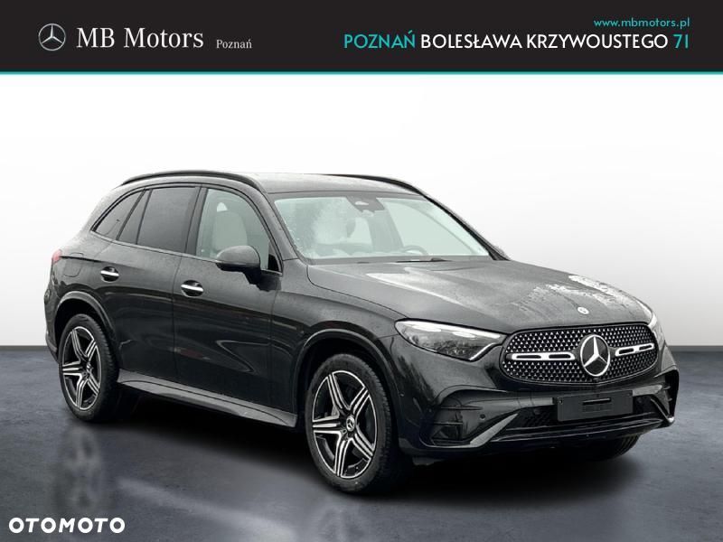 Mercedes-Benz GLC - 1