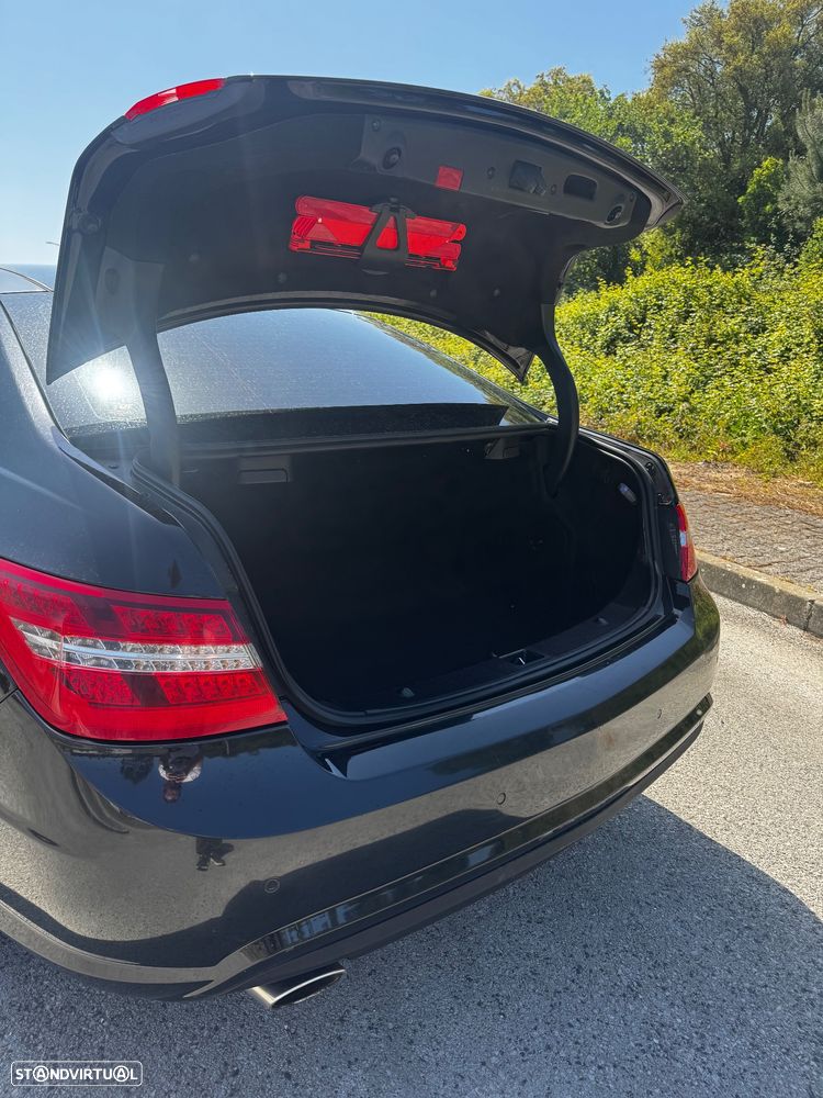 Mercedes-Benz E 250 CDi Elegance BlueEfficiency Auto - 6